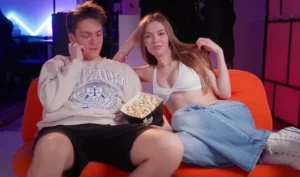 I wanted to watch a movie but had to suck in homemade porn - MyPornerLeak