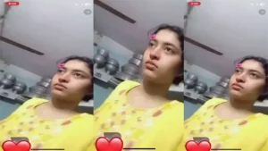Beautiful girl showing nude – Indian porn video - MyPornerLeak