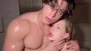Blonde Enjoys Blowjob and Double Cumshot - MyPornerLeak