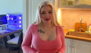 Russian blonde fatty exposes her holes for sex in the first person - MyPornerLeak